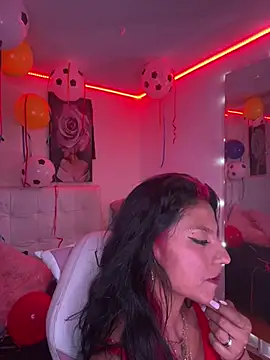 Chat +18 de SamathaMay ao vivo