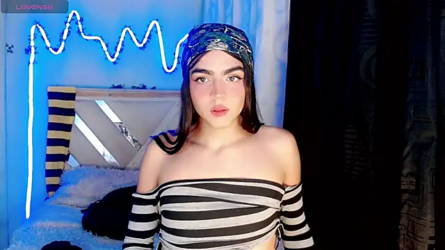 Show modela Xyara_lv na web-kameri