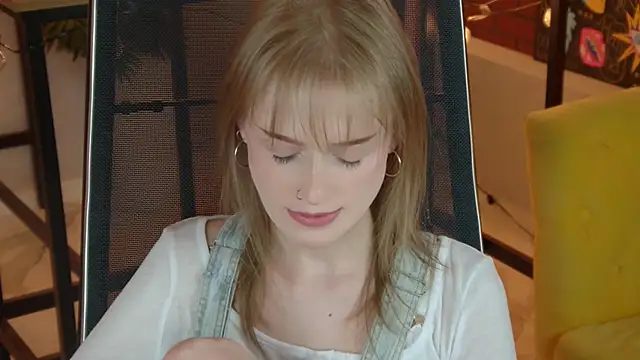 Chat +18 de KiraMontoya ao vivo
