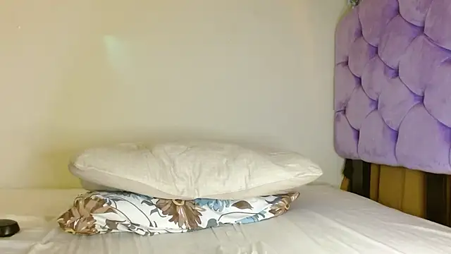 XXX chat uživo modela kiarablue