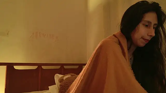 MoonLipsON- লাইভ XXX চ্যাট