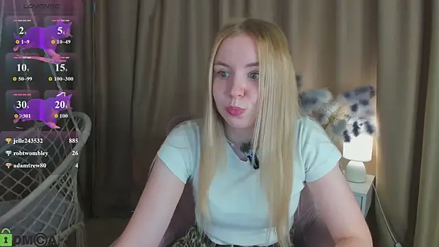 Linda__Bloom live XXX chat