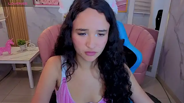 Chat +18 de bella_vibess_s ao vivo