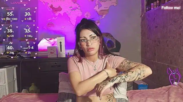 Chatroom XXX en direct de mia_devine_