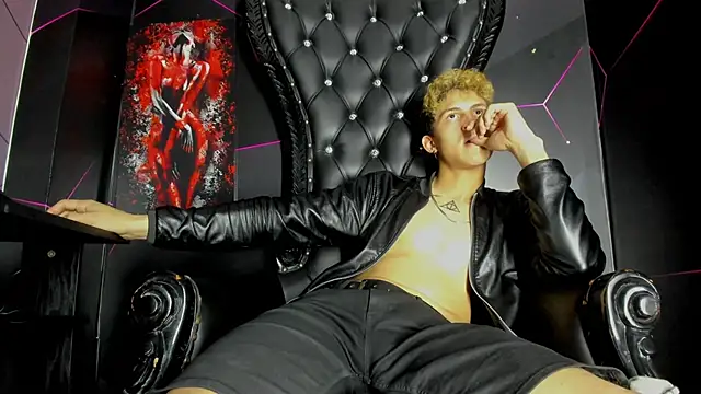 Axel_Romanov XXX чат на живо
