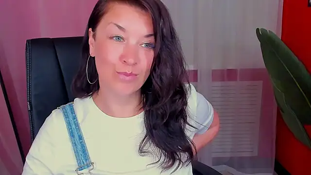 AnaMills – Live XXX-chat