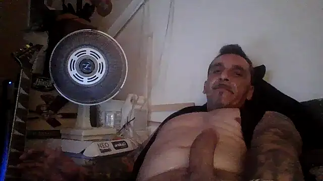 ShiftedSlam XXX чат на живо