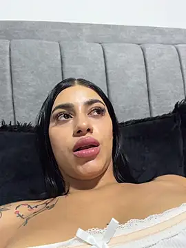 צ'אט XXX בשידור חי של AlannaEvons
