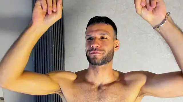 Jacob_Benelli Chat XXX live