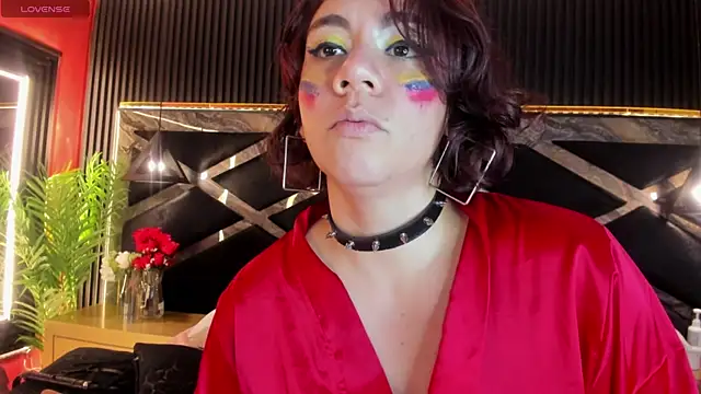 SandyFeral's Live XXX Chat