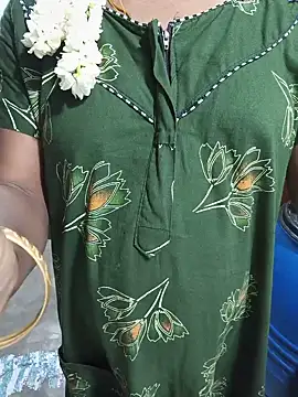 دردشة umashreetamil الجنسية المباشرة