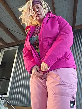 PinkTheHawk Live XXX-chat
