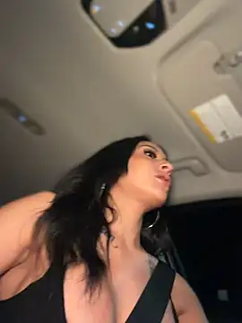 FerrariFrench Chat XXX live