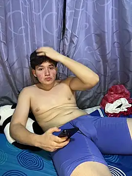 BigLatinGuy Live XXX-chat