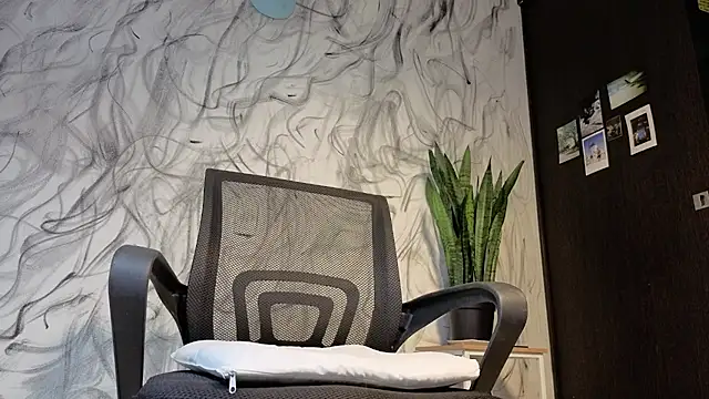 Arteemiiis' Live XXX Chat