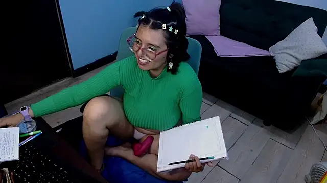 ohmysqueak live XXX chat
