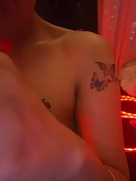 Chat XXX en directo de Miss_June666