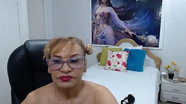emiliaa_hot's Live XXX Chat