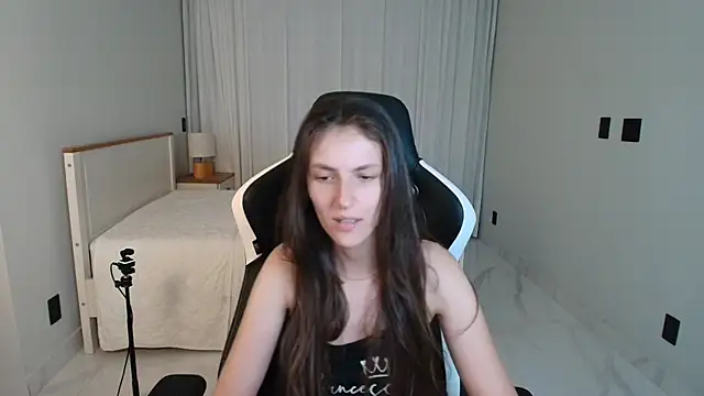 upssnowy Chat XXX live