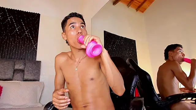 ThiagoSexy005 live XXX chat