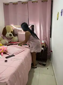 แชท XXX สดของ pocahontas6969