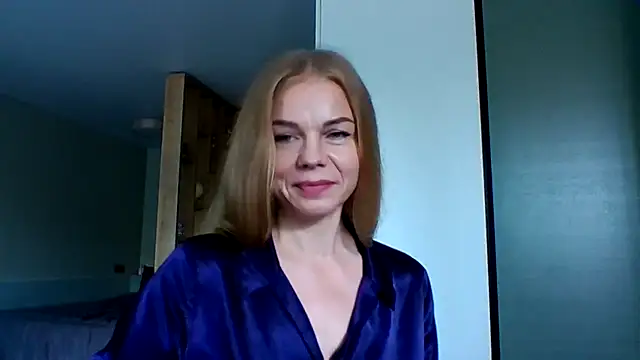 Tina5394's Live XXX Chat