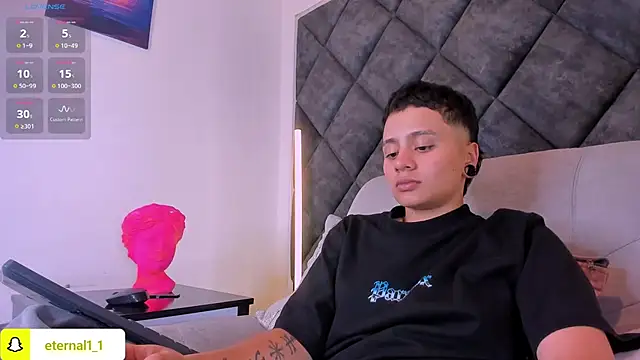 _Eternal_ live XXX chat