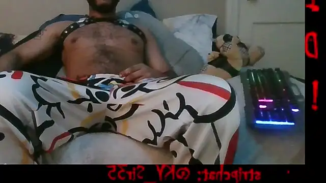 צ'אט XXX בשידור חי של KY_Sir35
