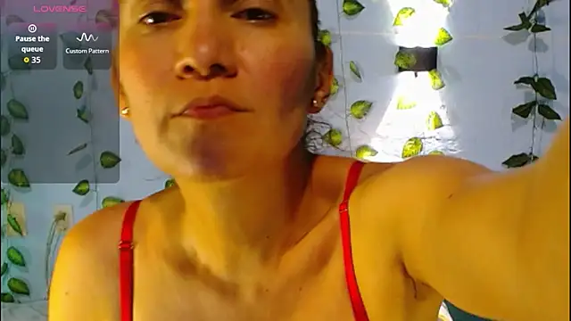 venus_swet_'s Live XXX Chat