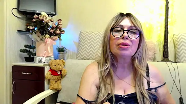 SusieNoreen Live XXX Chat