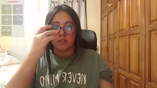 Venus_cat_ live XXX chat