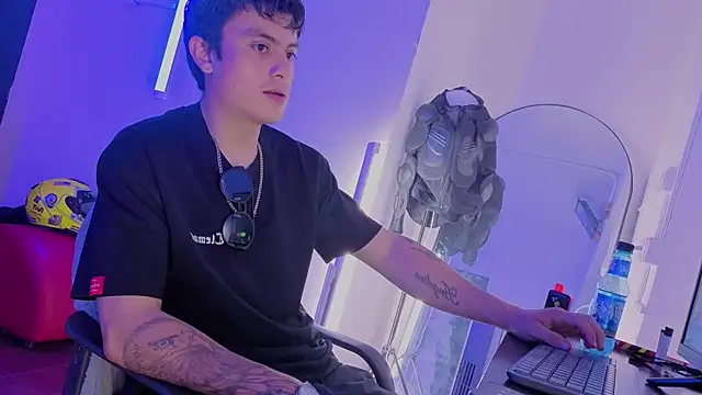 angel_still_ live XXX chat