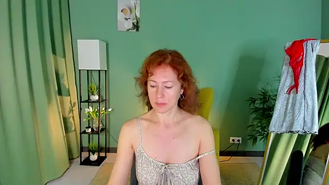 دردشة LeticiaRomano الجنسية المباشرة