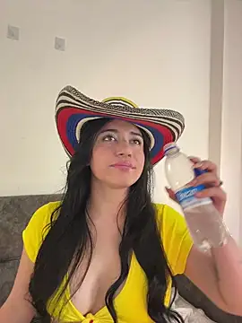Chat XXX en directo de KallyMyller1