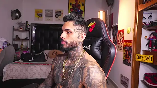 Czat XXX na żywo – logan_hugh8
