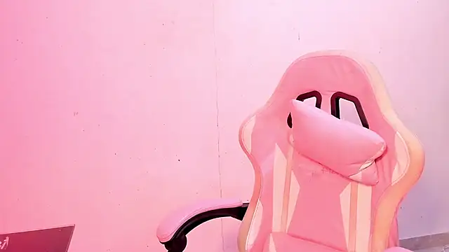 kitty__chs XXX чат на живо