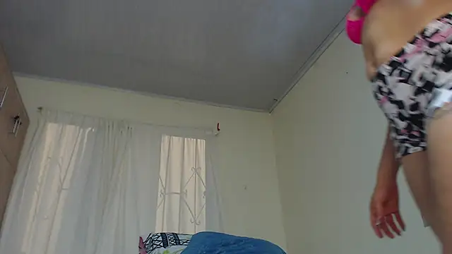 dulce_petite69's Live XXX Chat