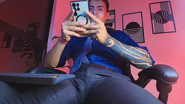 ALPHA_DOMINUS_のライブXXXチャット