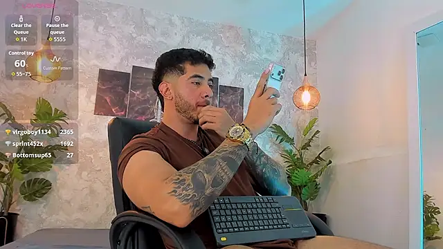 Czat XXX na żywo – Nate_franco