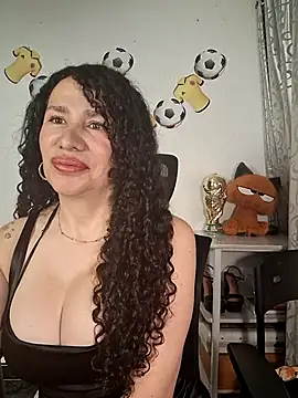 Chatroom XXX en direct de Lina_444