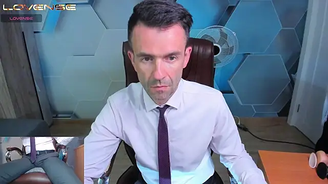 SteveTiger 现场XXX聊天