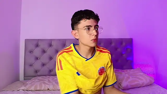 Eithan__wolf – Naživo XXX chat