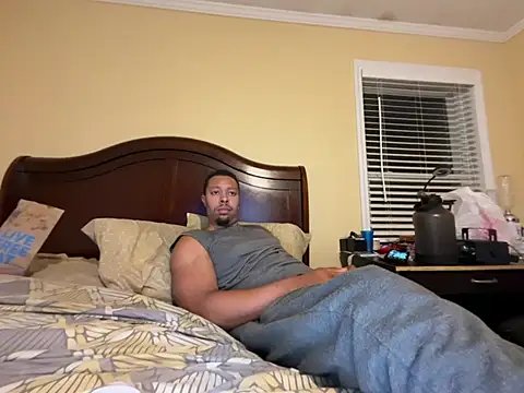 Charmingswoleking XXX чат на живо