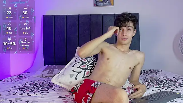 axxxel_twink webkamerás műsora