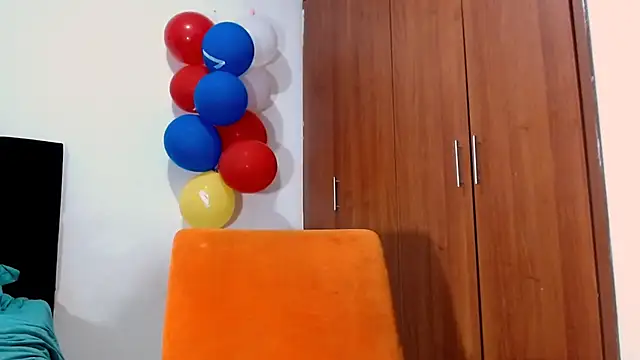 צ'אט XXX בשידור חי של Van3orgasm4me
