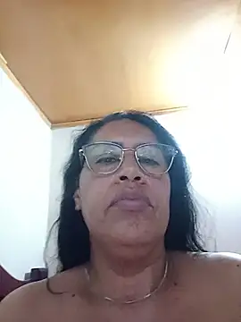 Chat +18 de Emilif_ ao vivo