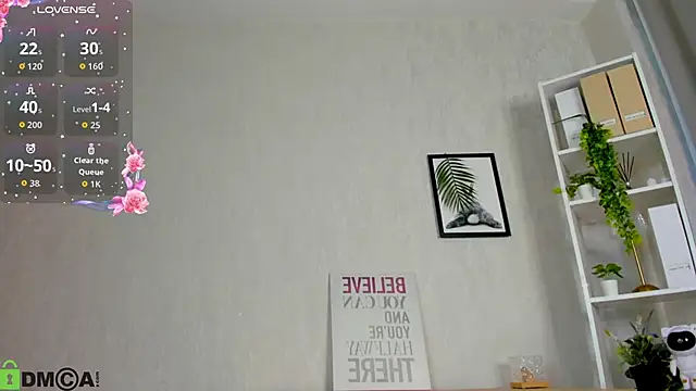 Lessi_Panic's Live XXX Chat