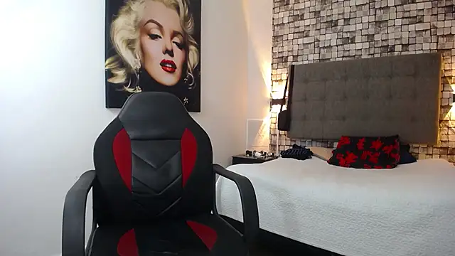 Juan_123__ Adlı Modelin Canlı XXX Sohbeti