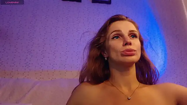 Онлайн чат XXX -MALVINKA-