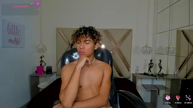 Anyelo_Twink's Live XXX Chat